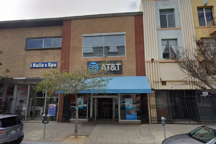 AT&T Store Long Beach - Pine Ave
