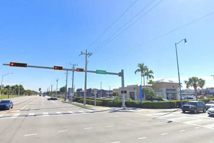 Boost 1 Sw 107Th Ave - 1 SW 107th Ave