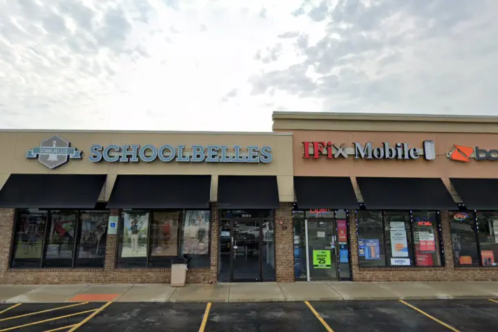 Boost 10139 S Harlem Ave - 10139 S Harlem Ave