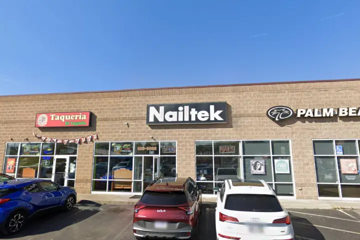 Boost 1021 N Memorial Dr - 1021 N Memorial Dr
