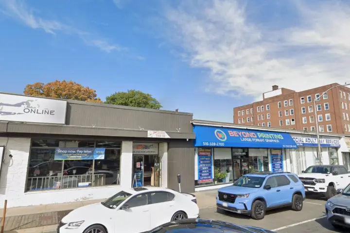 Boost 103 Fulton Ave - 103 Fulton Ave