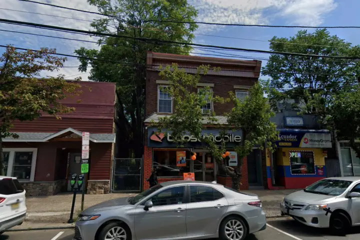 Boost 106 Anderson Street - 106 Anderson Street