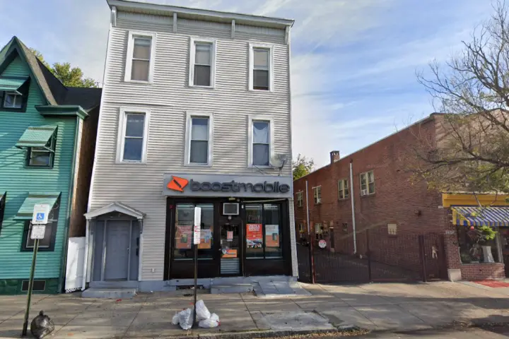 Boost 1068 S Broad St - 1068 S Broad St