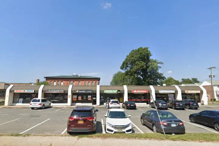 Boost 1101 Huntingdon Ave - 1101 Huntingdon Ave