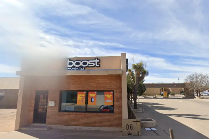 Boost 116 S Avenue B - 116 S Avenue B