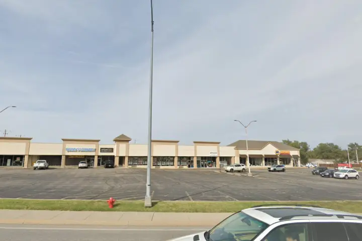 Boost 120 E North Ave - 120 E North Ave