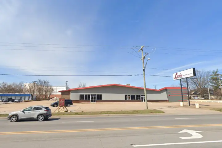 Boost 120B S Thompson St # B - 120B S Thompson St # B