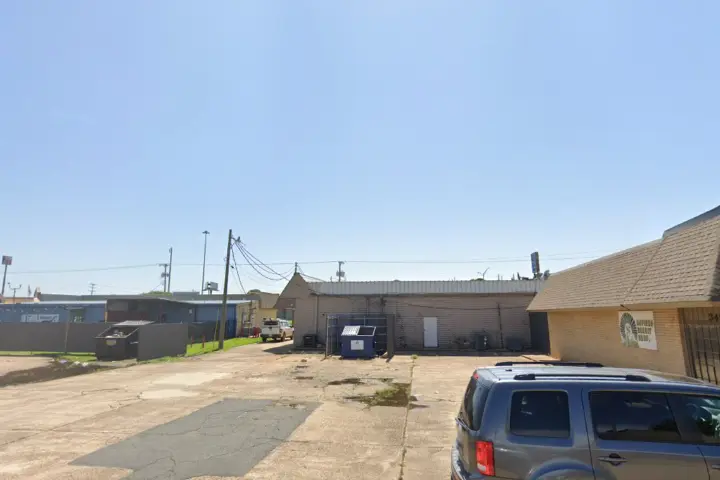 Boost 1263 Macarthur Dr - 1263 MacArthur Dr