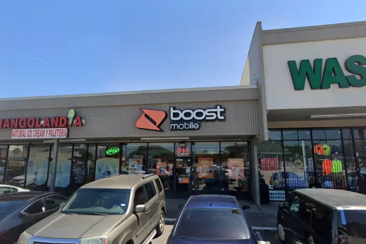 Boost 12635 Bissonnet St - 12635 Bissonnet St storefront