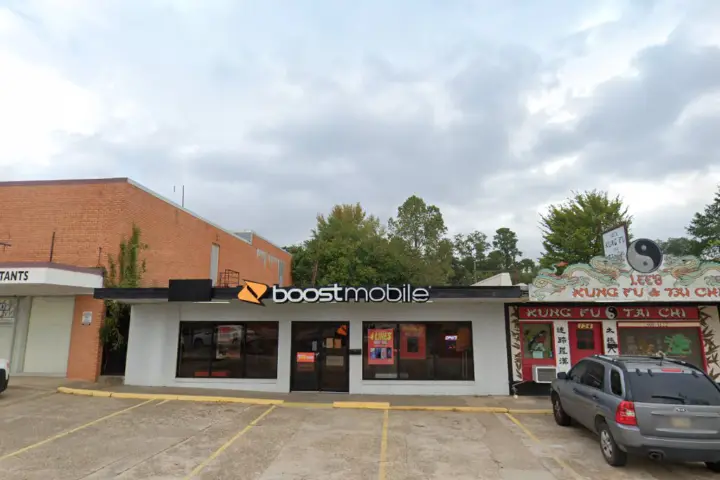 Boost 128 E. Kings Hwy - 128 E. Kings Hwy