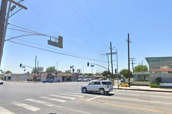 Boost 13060 Glenoaks Blvd - 13060 Glenoaks Blvd