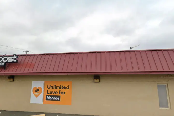 Boost 1315 W. Roosevelt Blvd - 1315 W. Roosevelt Blvd