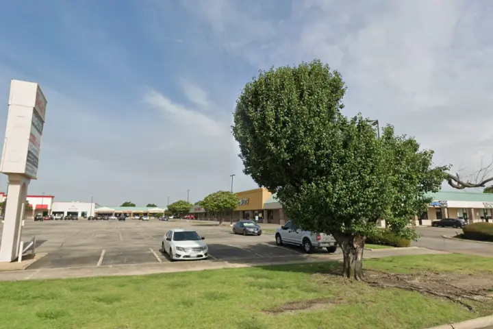 Boost 1332 S Plano Rd - 1332 S Plano Rd