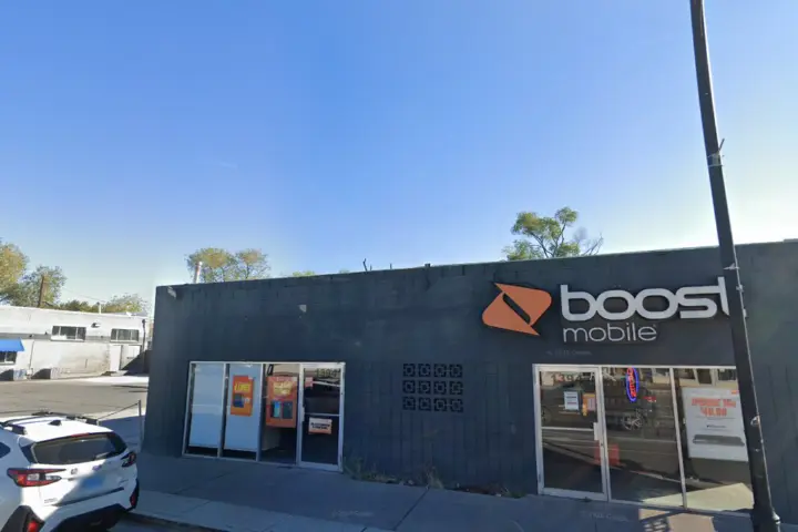 Boost 1394 S Wells Ave - 1394 S Wells Ave