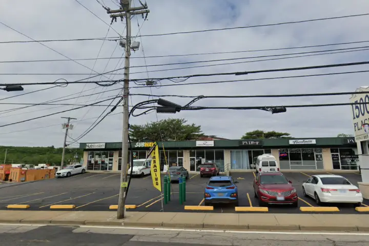Boost 1500 Atwood Ave - 1500 Atwood Ave