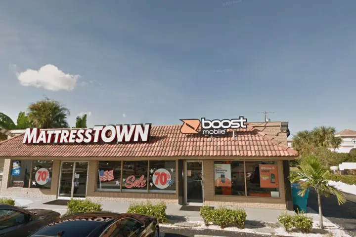 Boost 1503 W Boynton Beach Blvd - 1503 W Boynton Beach Blvd