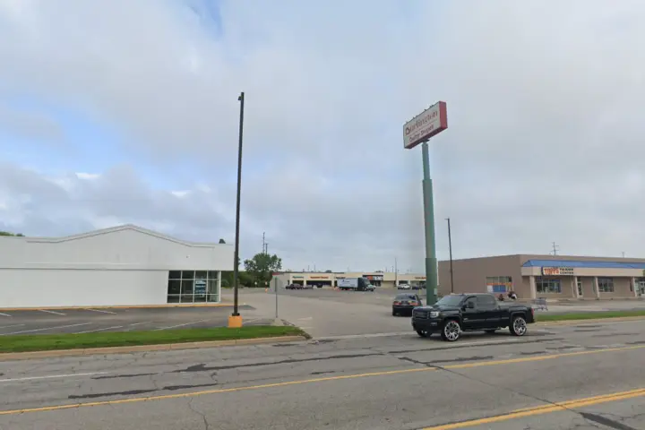 Boost 1604 Mall Drive - 1604 Mall Drive