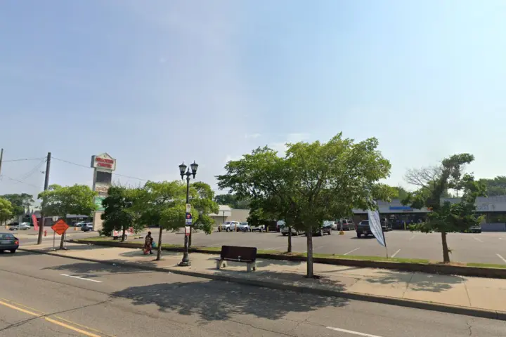 Boost 1614 White Bear Ave N - 1614 White Bear Ave N