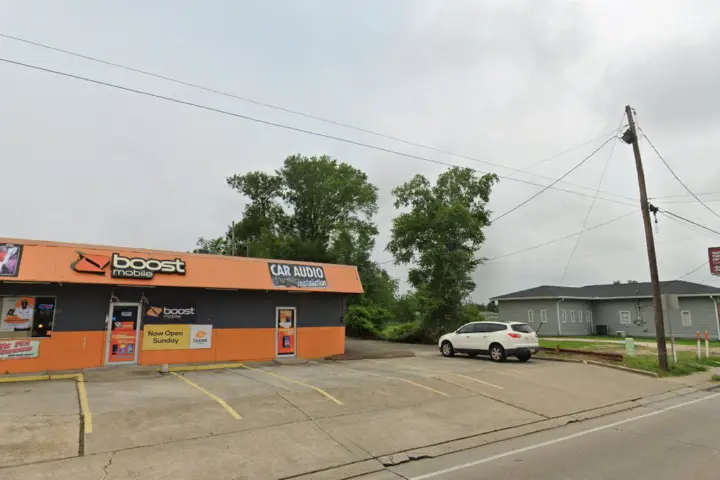 Boost 1622 Highway 14 - 1622 Highway 14