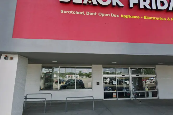 Boost 1628 Fort Campbell Blvd - 1628 Fort Campbell Blvd