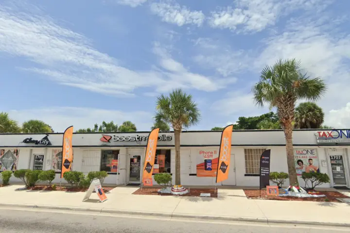 Boost 1705 Avenue D - 1705 Avenue D