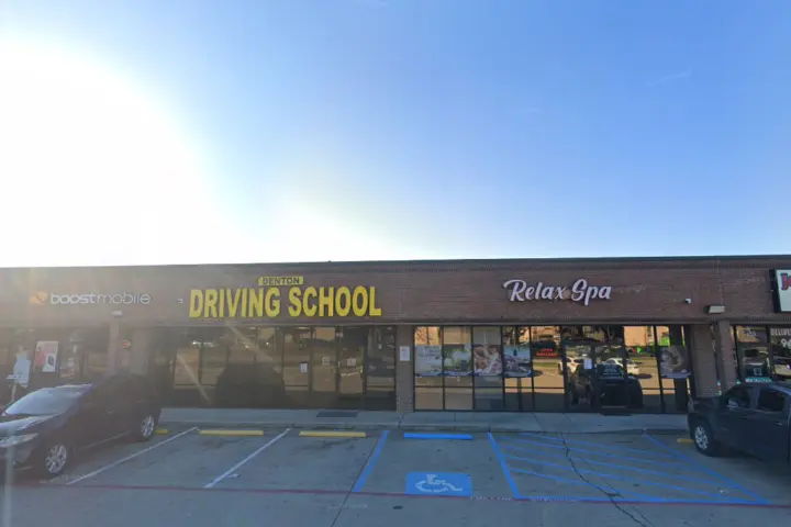 Boost 1776 Teasley Ln Ste 106 - 1776 Teasley Ln Ste 106