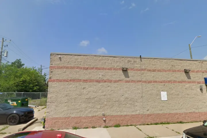 Boost 18307 W Warren Ave - 18307 W Warren Ave