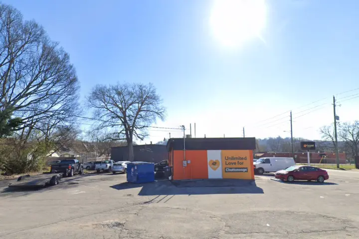 Boost 1901 E Main St - 1901 E Main St