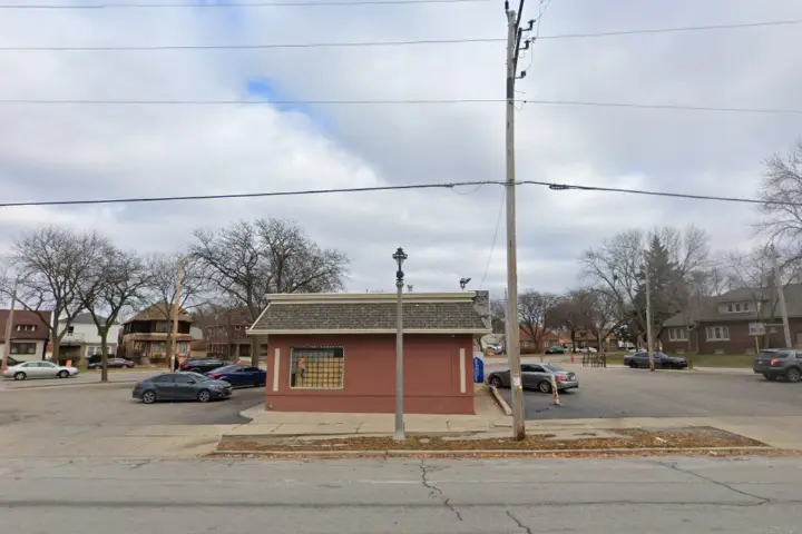 Boost 1903 W. Capitol Dr. - 1903 W. Capitol Dr.