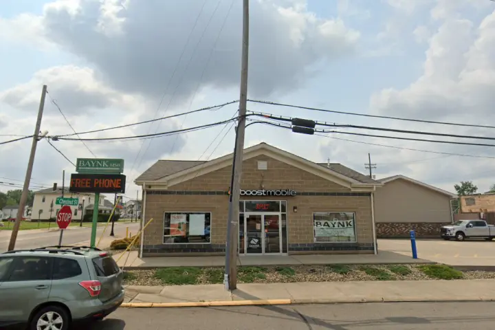 Boost 2105 S Union Ave - 2105 S Union Ave