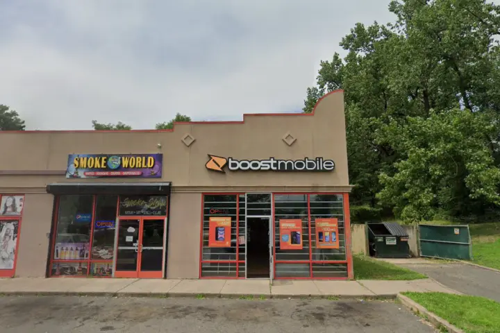 Boost 213B New Park Ave - 213B New Park Ave
