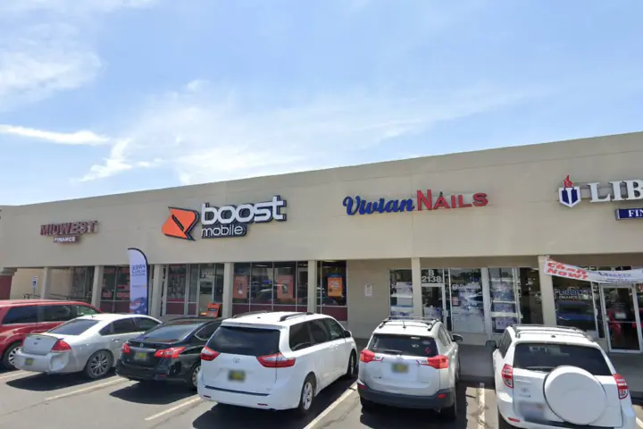 Boost 2142 N Main St - 2142 N Main St