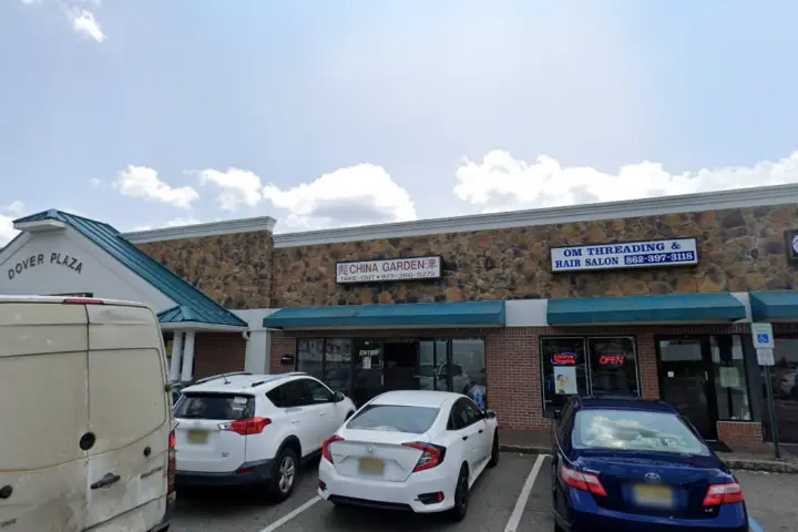 Boost 218 E Mcfarlan Street - 218 E McFarlan Street