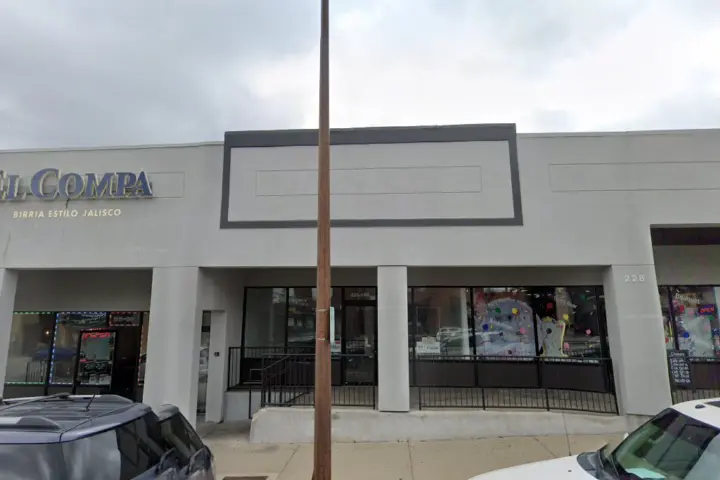 Boost 228 W Galena Blvd. - 228 W Galena Blvd.