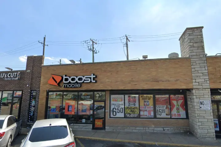 Boost 2316 W North Ave - 2316 W North Ave