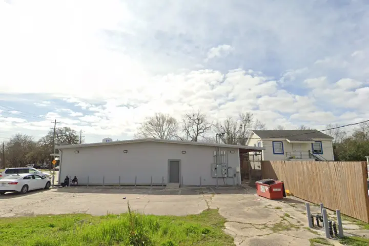 Boost 2352 Highland Rd. - 2352 Highland Rd.