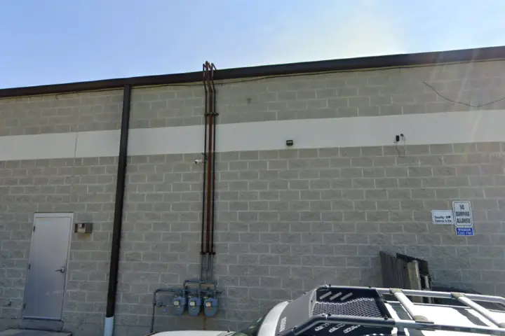 Boost 2384 Sheridan Rd - 2384 Sheridan Rd