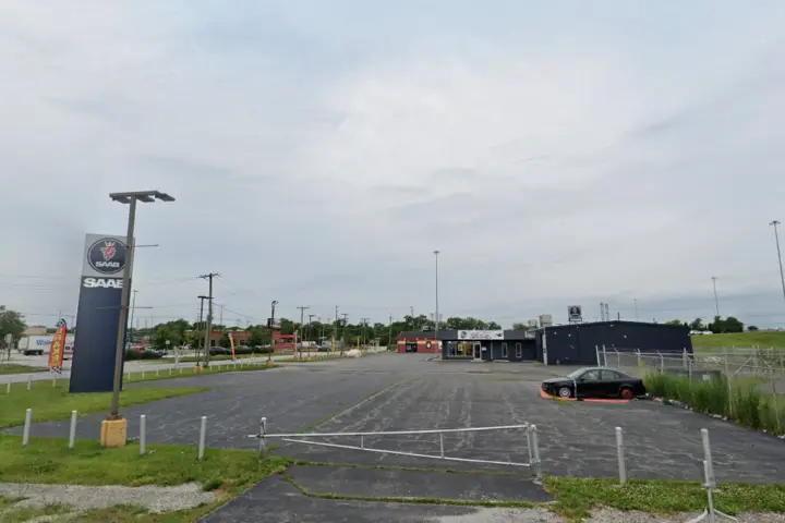 Boost 2424 176Th St. - 2424 176th St.