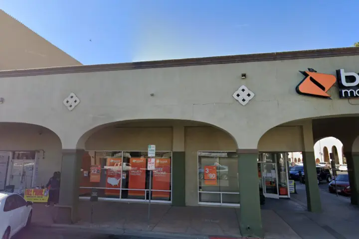 Boost 256 E 2Nd St - 256 E 2nd St