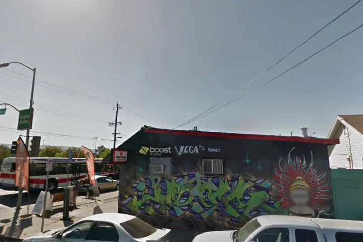 Boost 2593 Middlefield Rd - 2593 Middlefield Rd