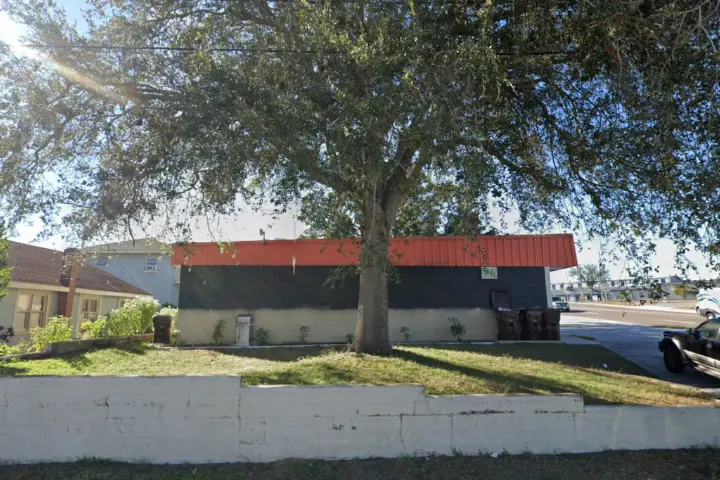 Boost 307 E. Hinson Ave - 307 E. Hinson Ave