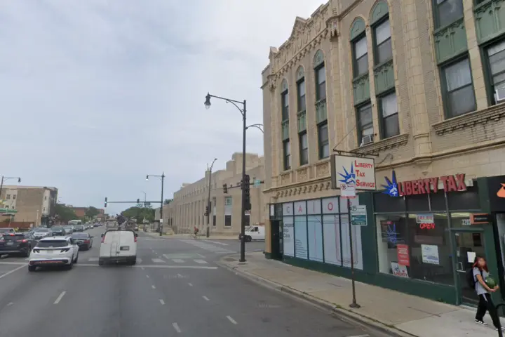 Boost 3205 W North Ave - 3205 W North Ave
