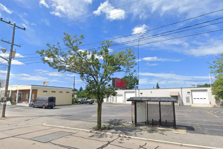 Boost 328 Warren Ave - 328 Warren Ave