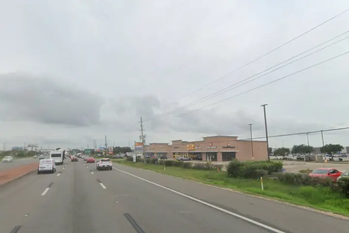 Boost 3310 Highway 6 S - 3310 Highway 6 S