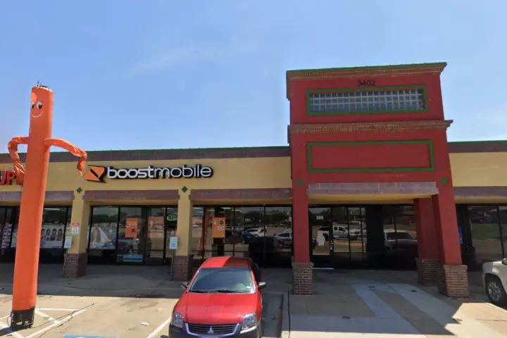 Boost 3402 N Buckner Blvd - 3402 N Buckner Blvd