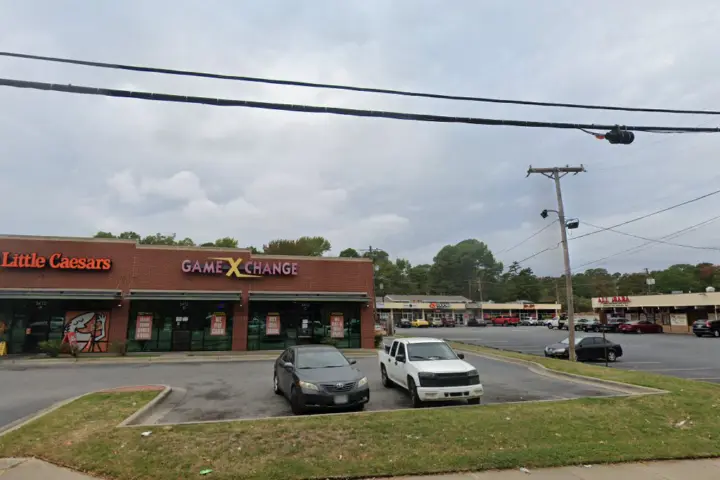 Boost 3408 S University Ave - 3408 S University Ave