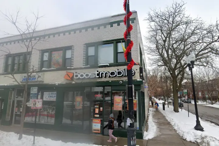 Boost 3427 West Lawrence Ave - 3427 West Lawrence Ave