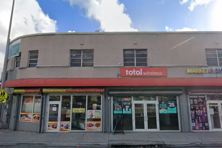 Boost 3560 Nw 17Th Ave - 3560 NW 17th Ave