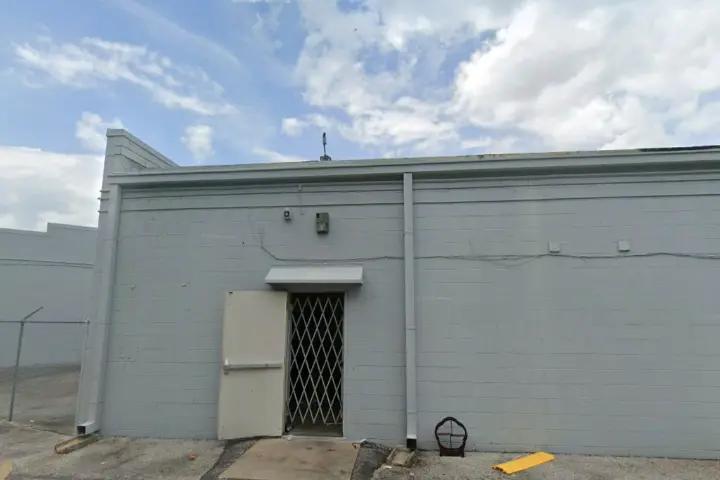Boost 3667 S Orlando Dr - 3667 S Orlando Dr