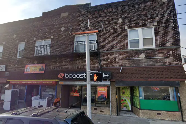 Boost 382 Bloomfield Ave - 382 Bloomfield Ave